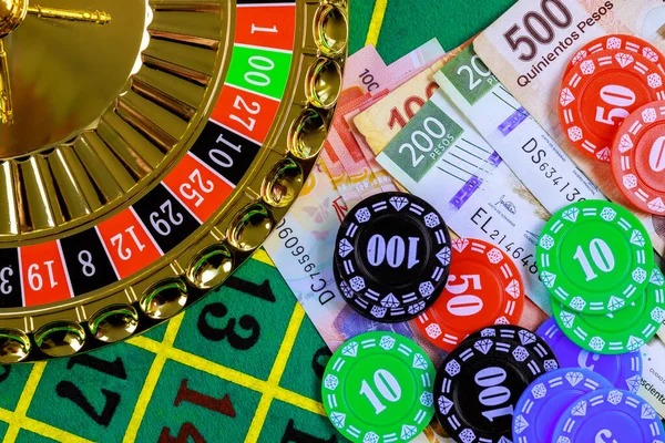 ceri777 app interface showing live blackjack dealer on mobile screen