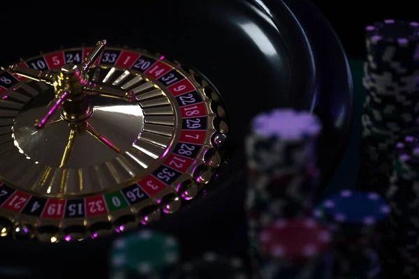 Live Game Show betting interface on ceri777 showing stake options and payout table